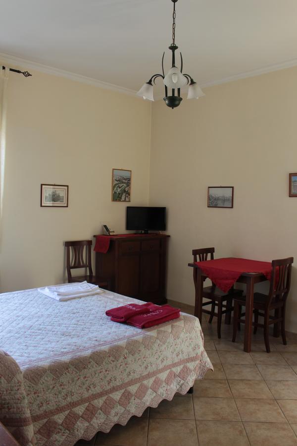 Pensión Ianus 3*